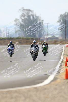 media/Sep-20-2025-TrackDaz (Sat) [[27f0cde673]]/B Group/220pm (Turn 9)/